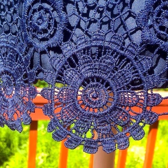 Nannette by Nanette Lepore short sleeve lined top lace ombré navy blue 2 - Picture 2 of 8